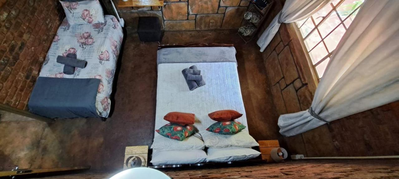 5 Sleeper Bushcamp Chalet Hartbeespoort Extérieur photo