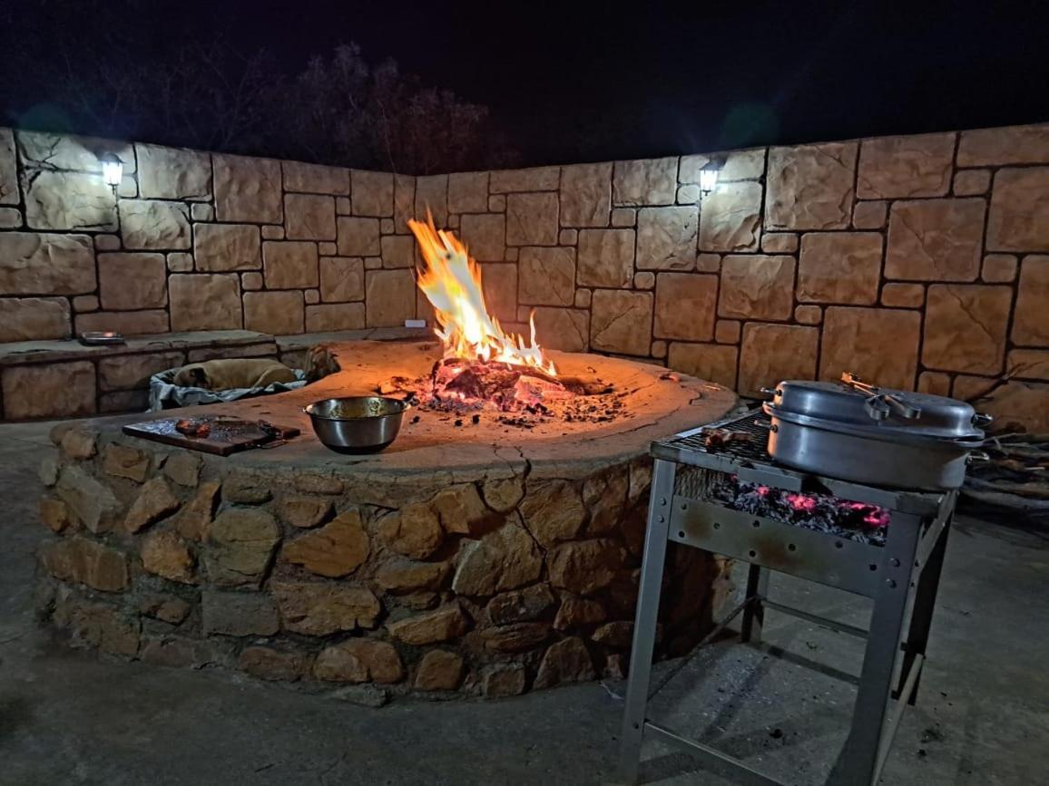 5 Sleeper Bushcamp Chalet Hartbeespoort Extérieur photo